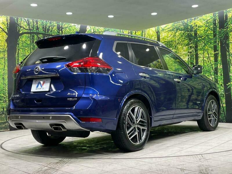 X-TRAIL