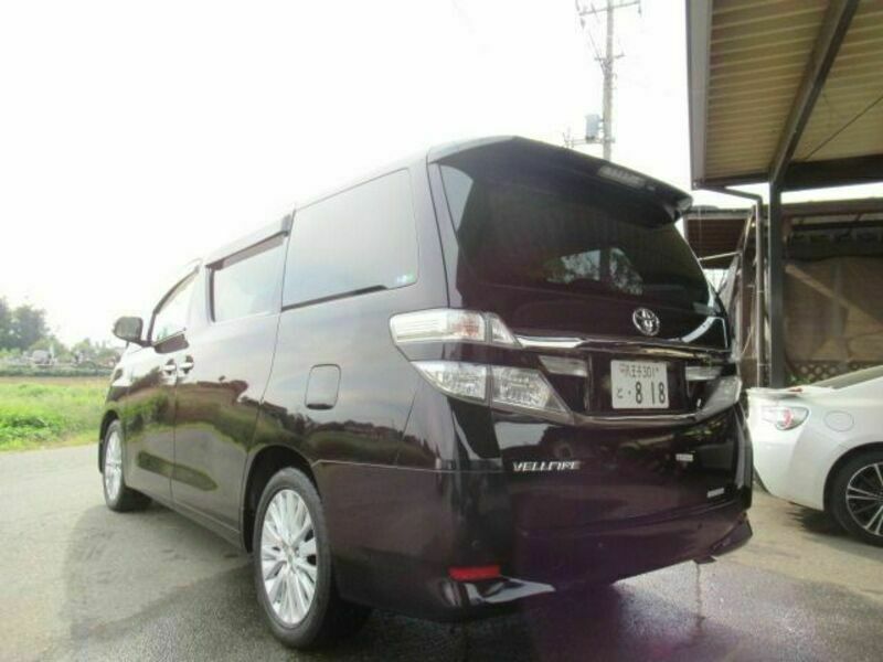 VELLFIRE-12