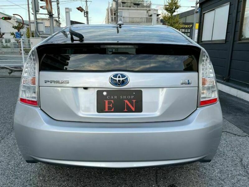 PRIUS-5