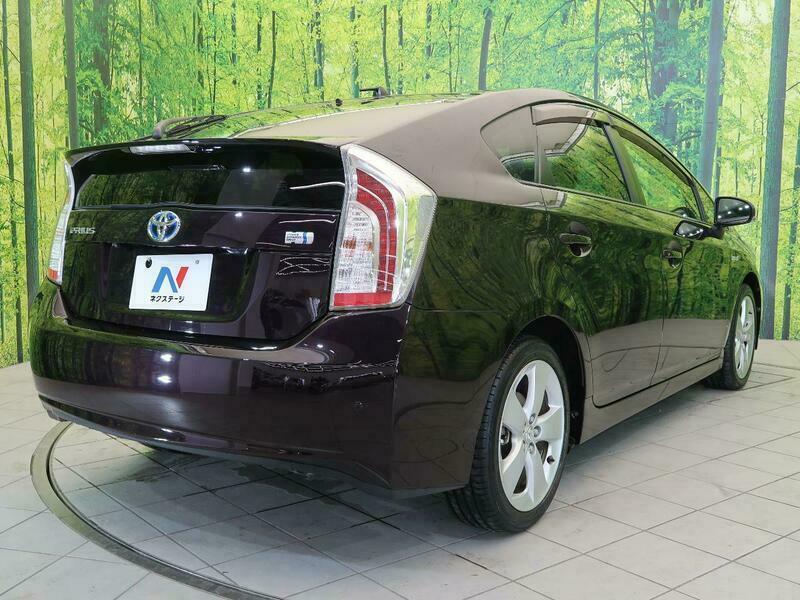 PRIUS-66