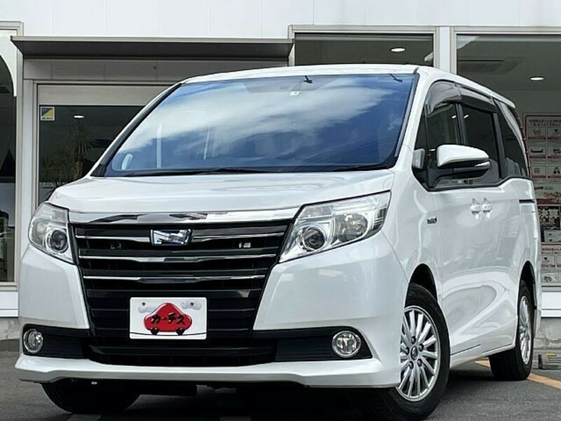 TOYOTA　NOAH