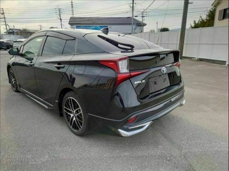 PRIUS-6