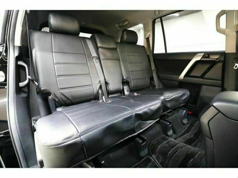 LAND CRUISER PRADO-7