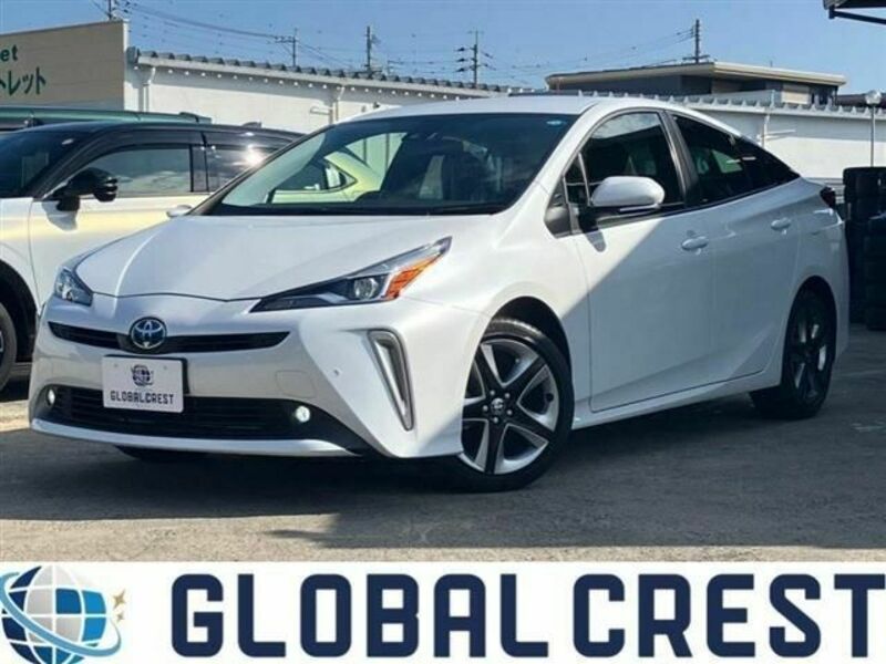 TOYOTA　PRIUS