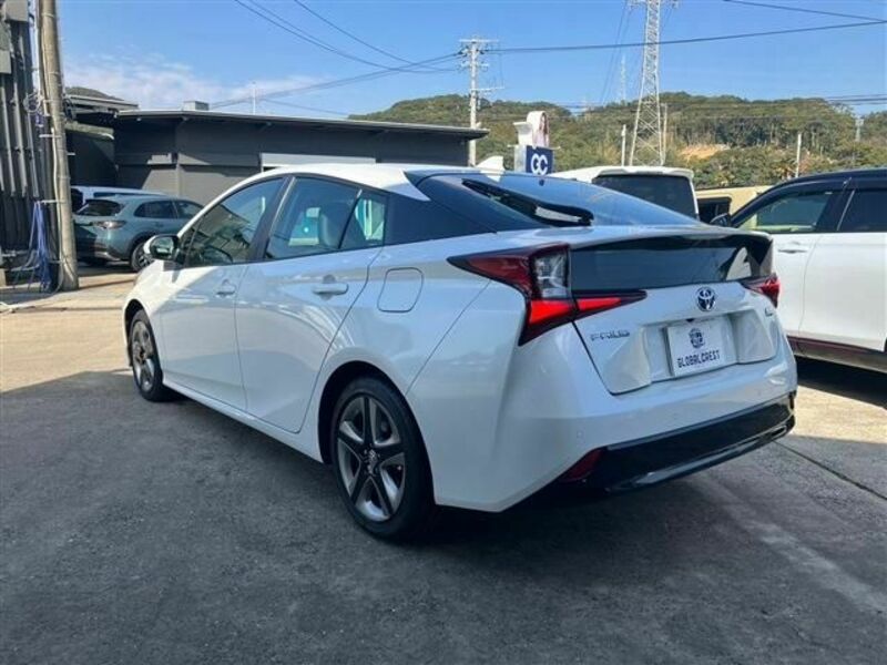 PRIUS-7