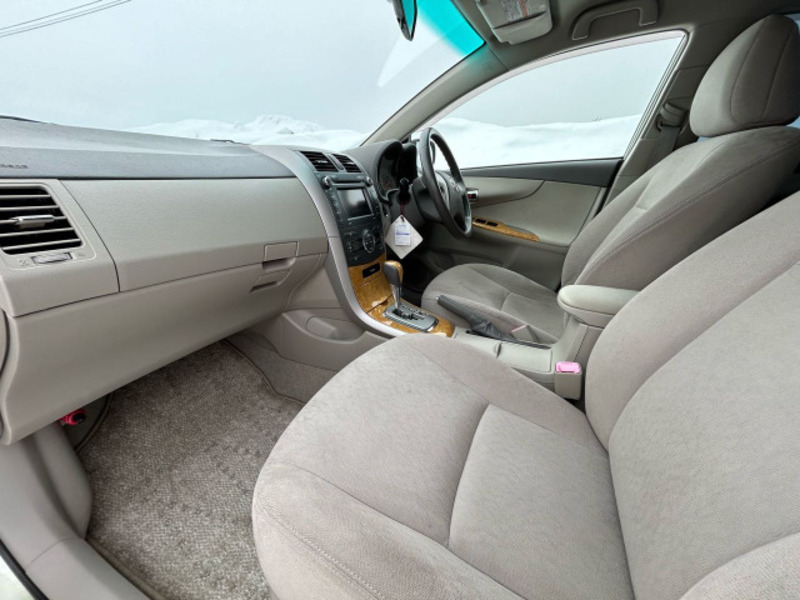 COROLLA AXIO