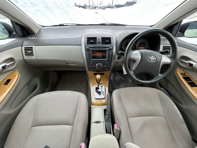 COROLLA AXIO
