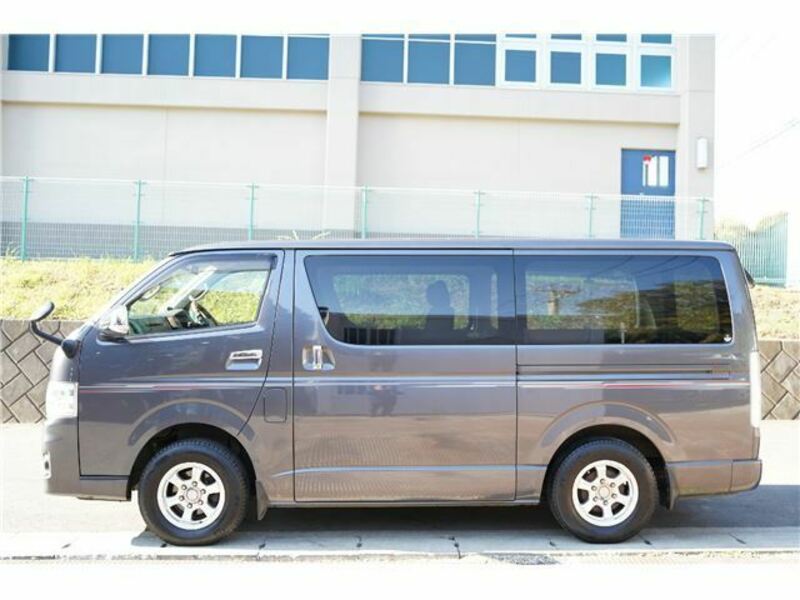 HIACE VAN-3