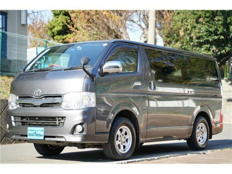 HIACE VAN-8