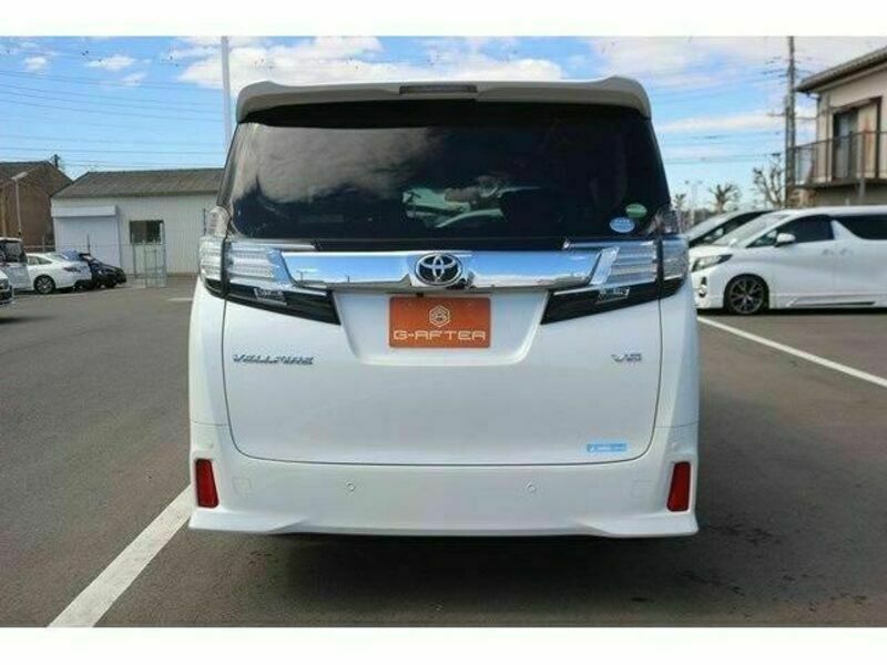 VELLFIRE-7