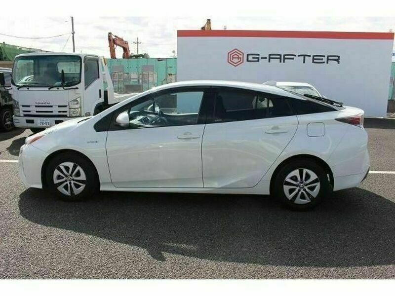 PRIUS-6