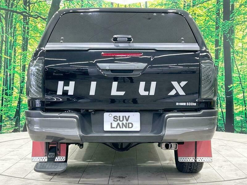 HILUX-28