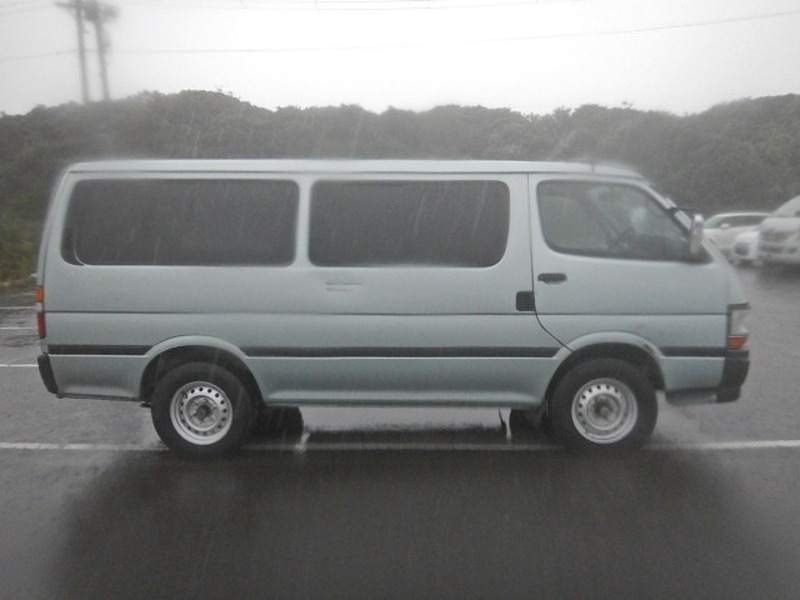 HIACE VAN