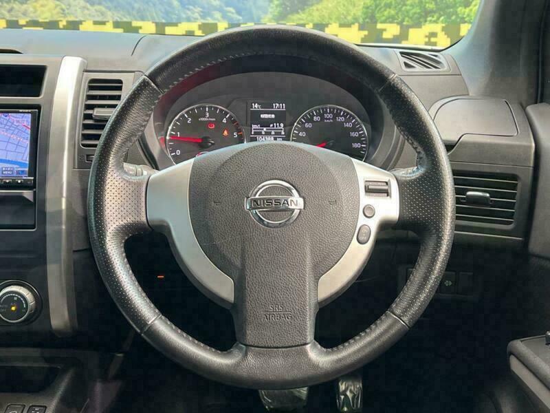 X-TRAIL