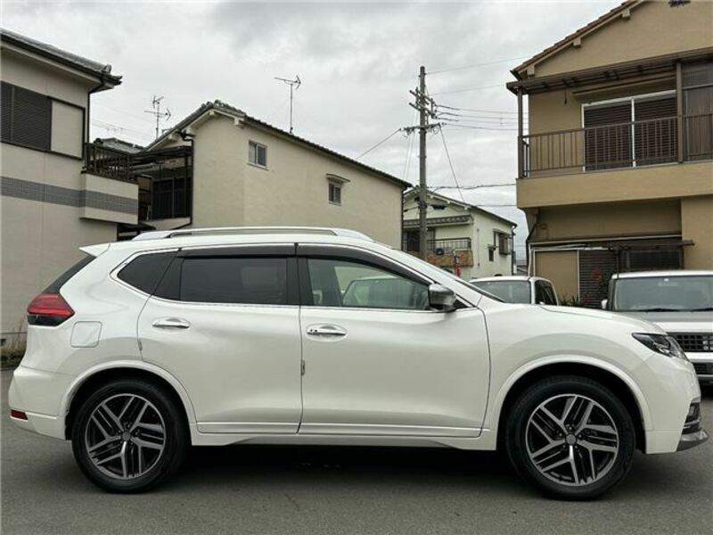 X-TRAIL-5
