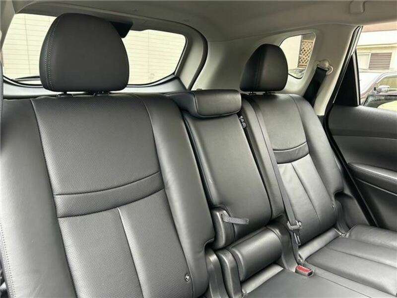 X-TRAIL-19
