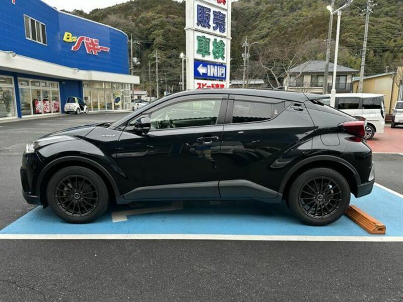 C-HR-7
