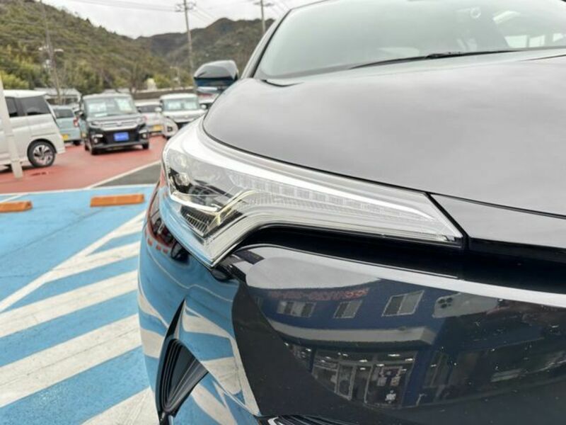 C-HR-11