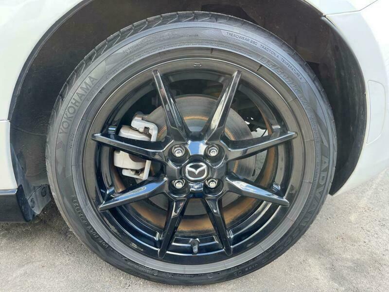 ROADSTER-9