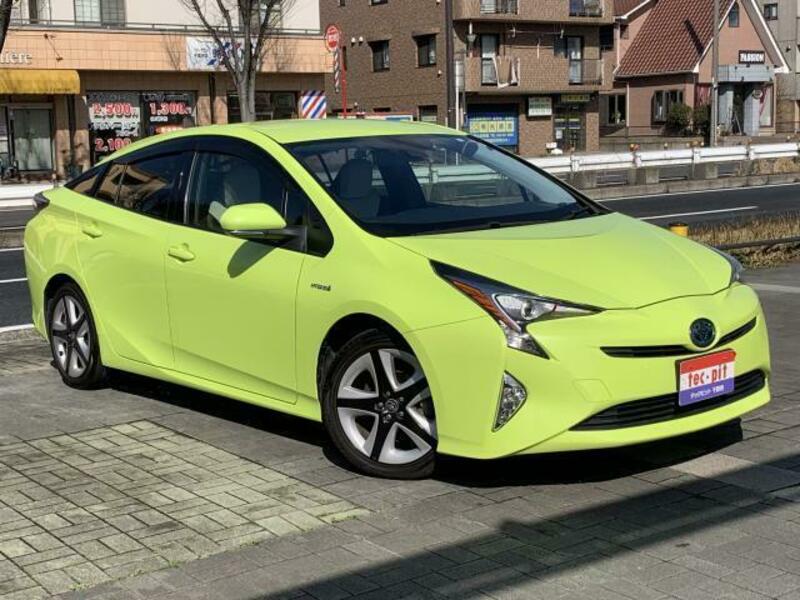 PRIUS-4