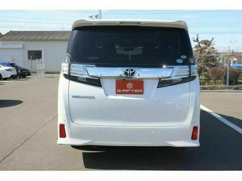 VELLFIRE-7