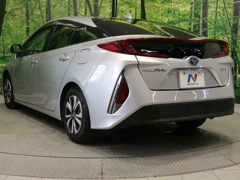 PRIUS PHV-73