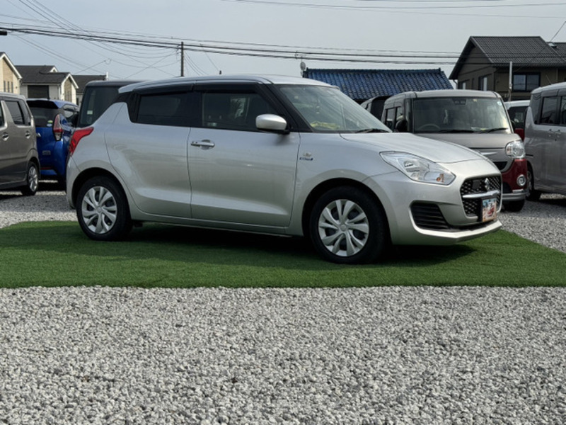 SUZUKI　SWIFT