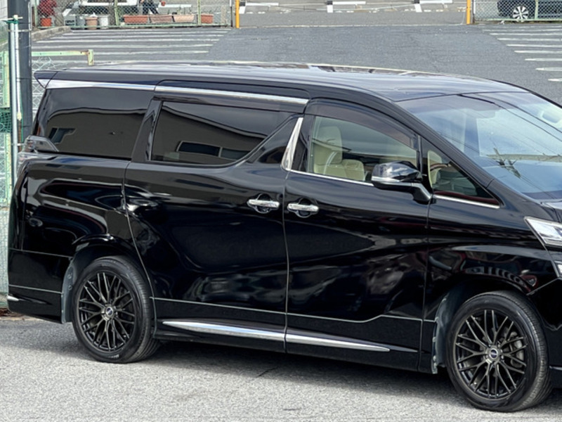 VELLFIRE-6