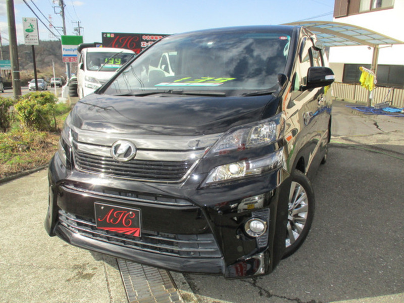 TOYOTA　VELLFIRE