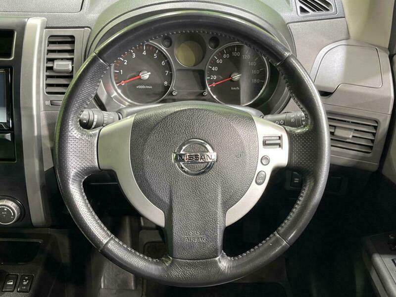 X-TRAIL