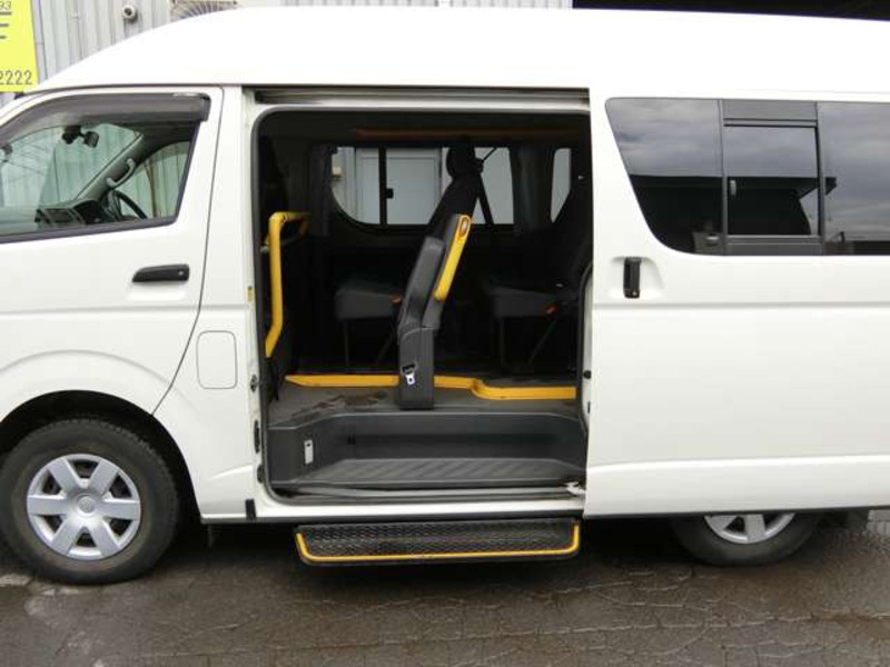 HIACE VAN-16