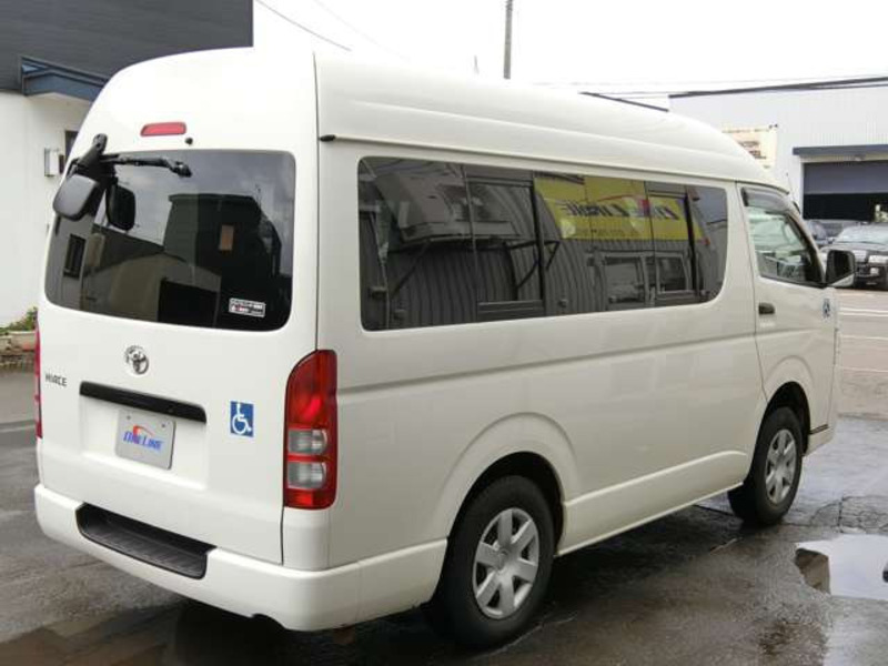 HIACE VAN-1