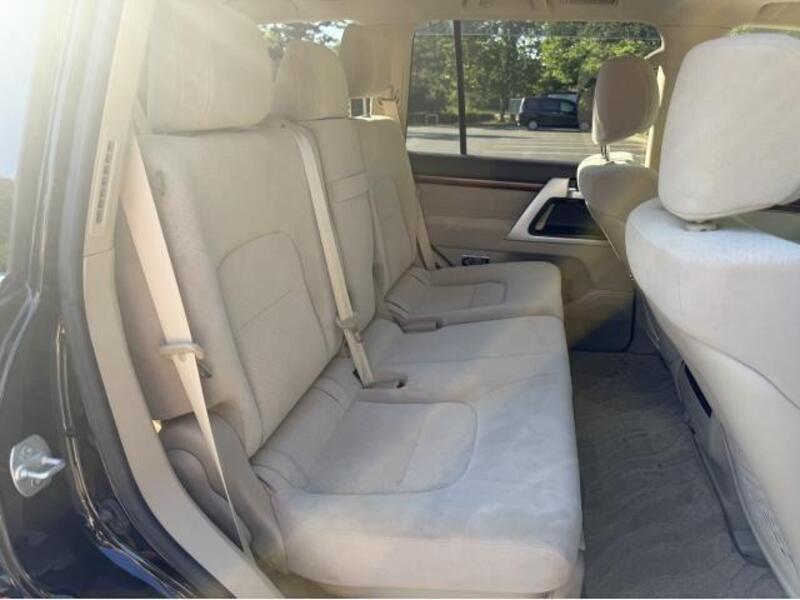 LAND CRUISER