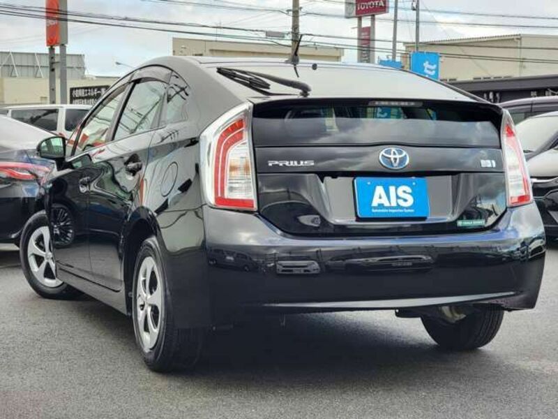 PRIUS-4