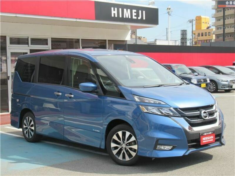 NISSAN　SERENA