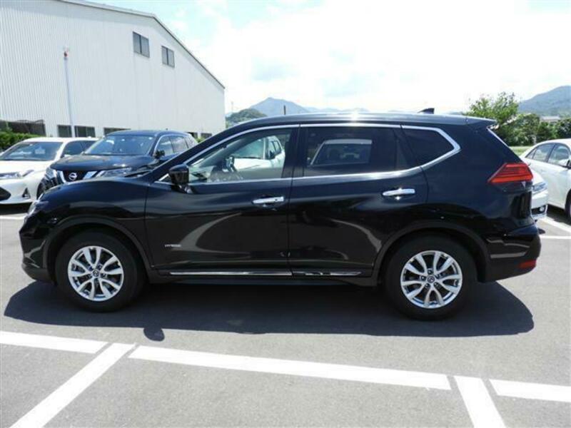 X-TRAIL