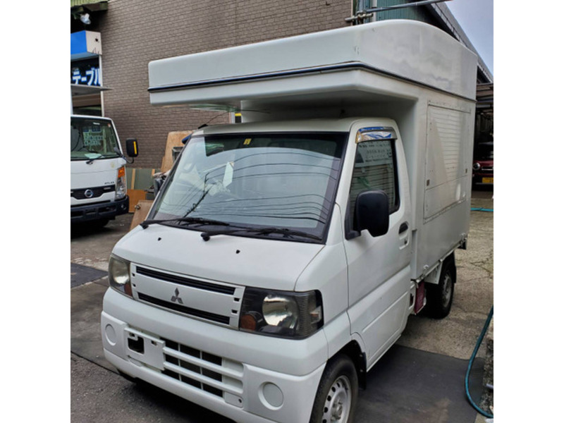 MITSUBISHI　MINICAB TRUCK