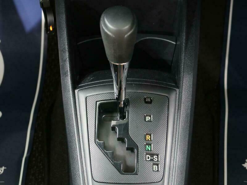 COROLLA AXIO