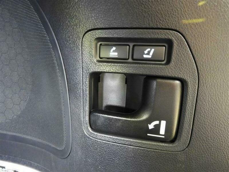 LAND CRUISER