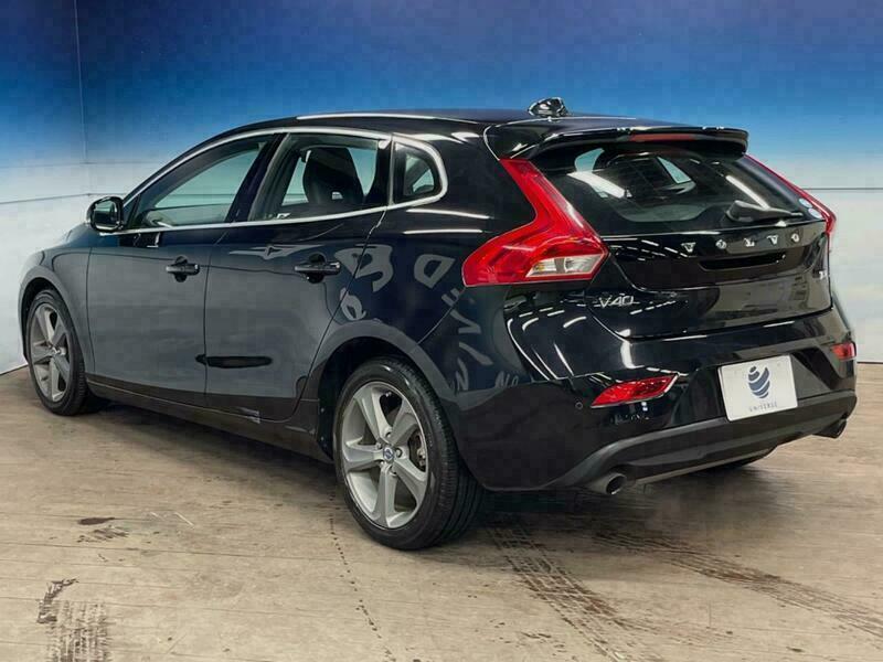 V40-12