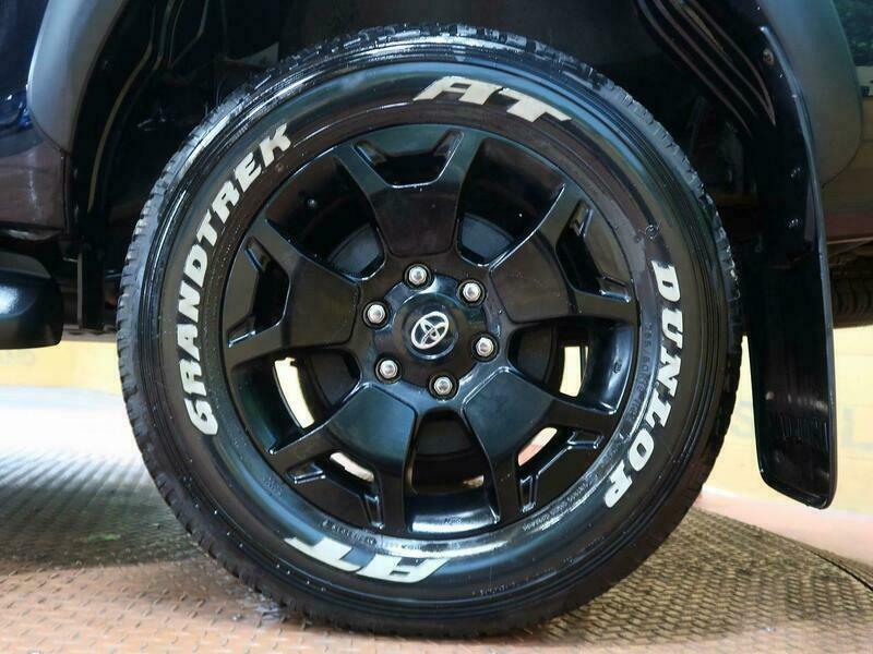 HILUX