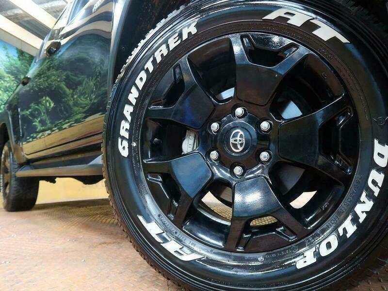 HILUX