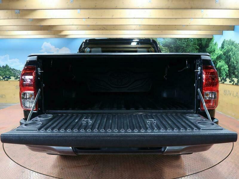 HILUX