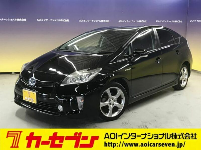 TOYOTA　PRIUS