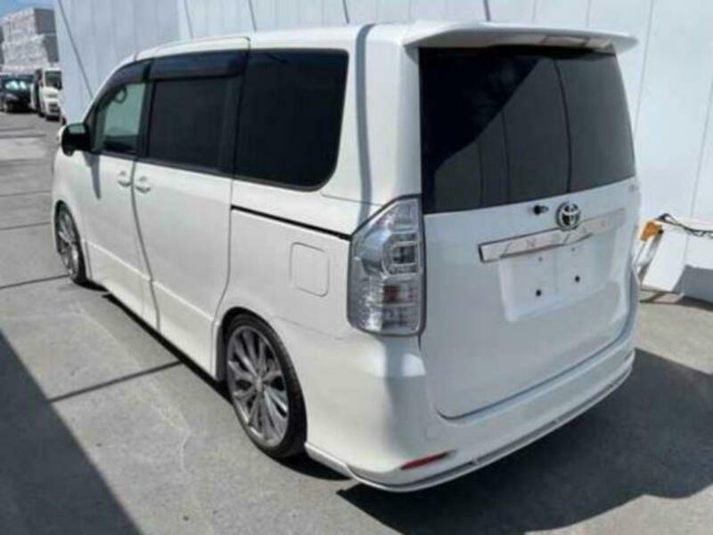 Used 2008 TOYOTA NOAH DBA-ZRR70W | SBI Motor Japan