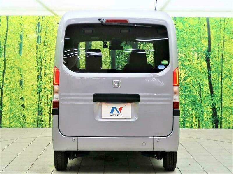 N-VAN