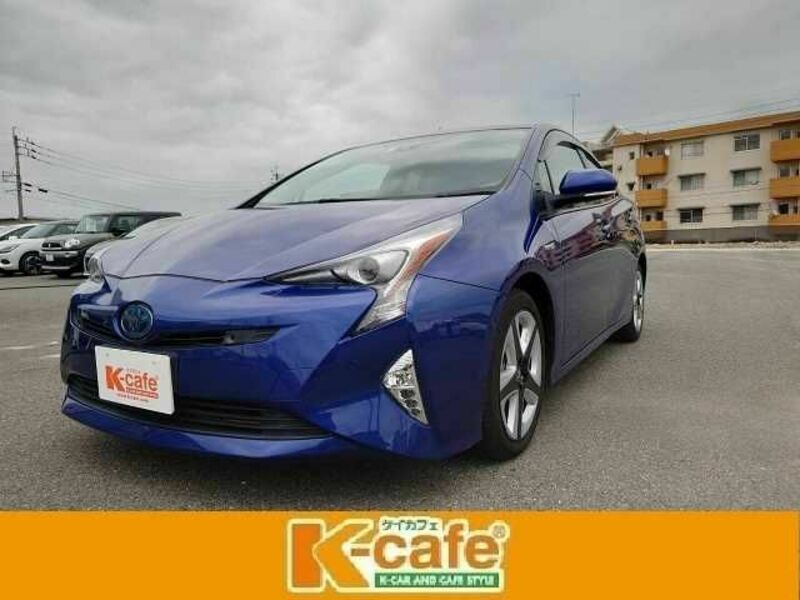 TOYOTA　PRIUS