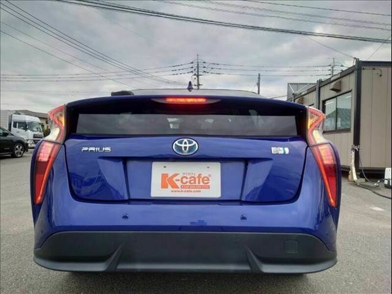 PRIUS-28