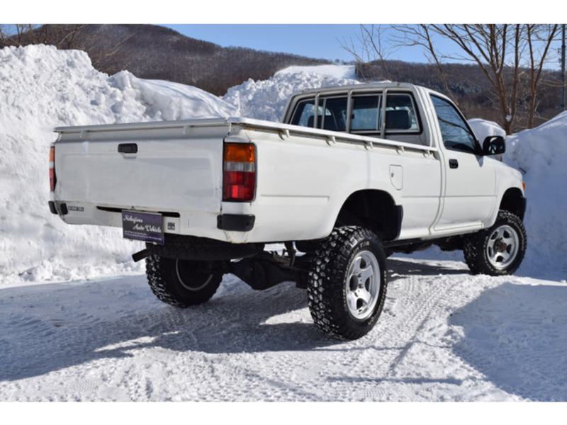 HILUX