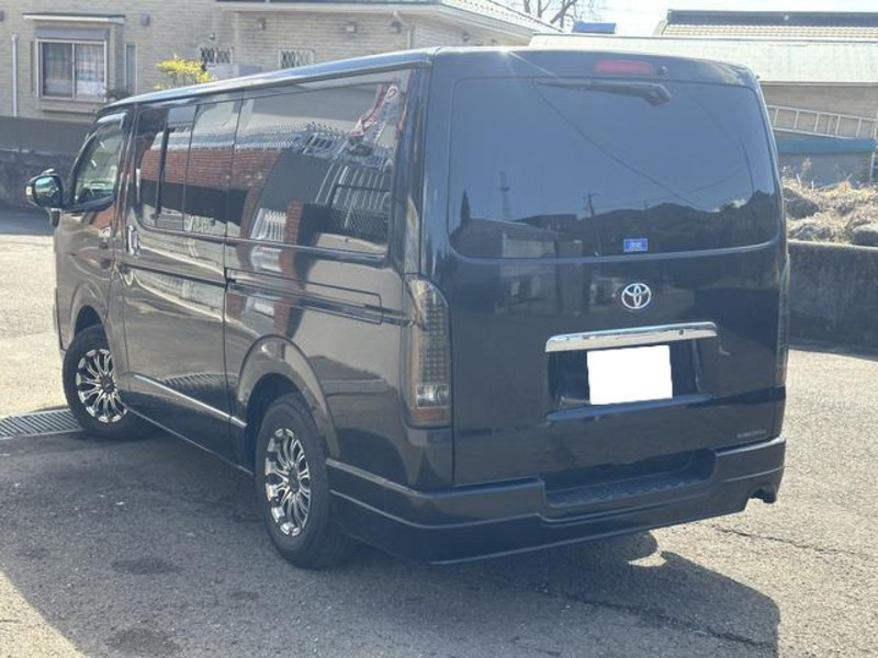 HIACE VAN-1